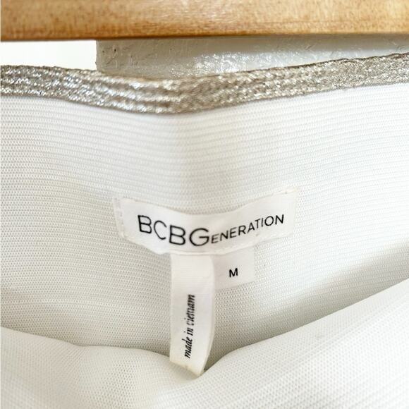 BCBGeneration Metallic Silver Textured Straight Pencil Mini Skirt Size M Medium - Picture 3 of 6